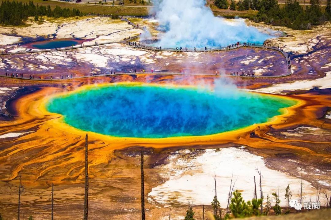 5fcf85671207b.jpg 美国黄石公园.jpg